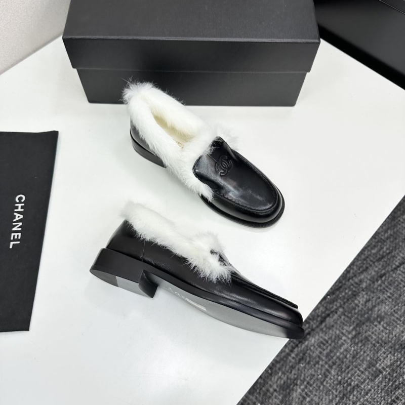 Ch**el loafers